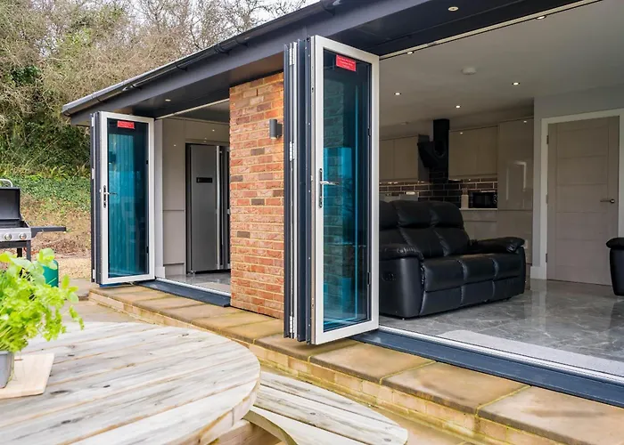 Pure Relaxation At It\'S Finest, Offering Moments Of Harmony And Tranquillity - Sauna & Hot Tub