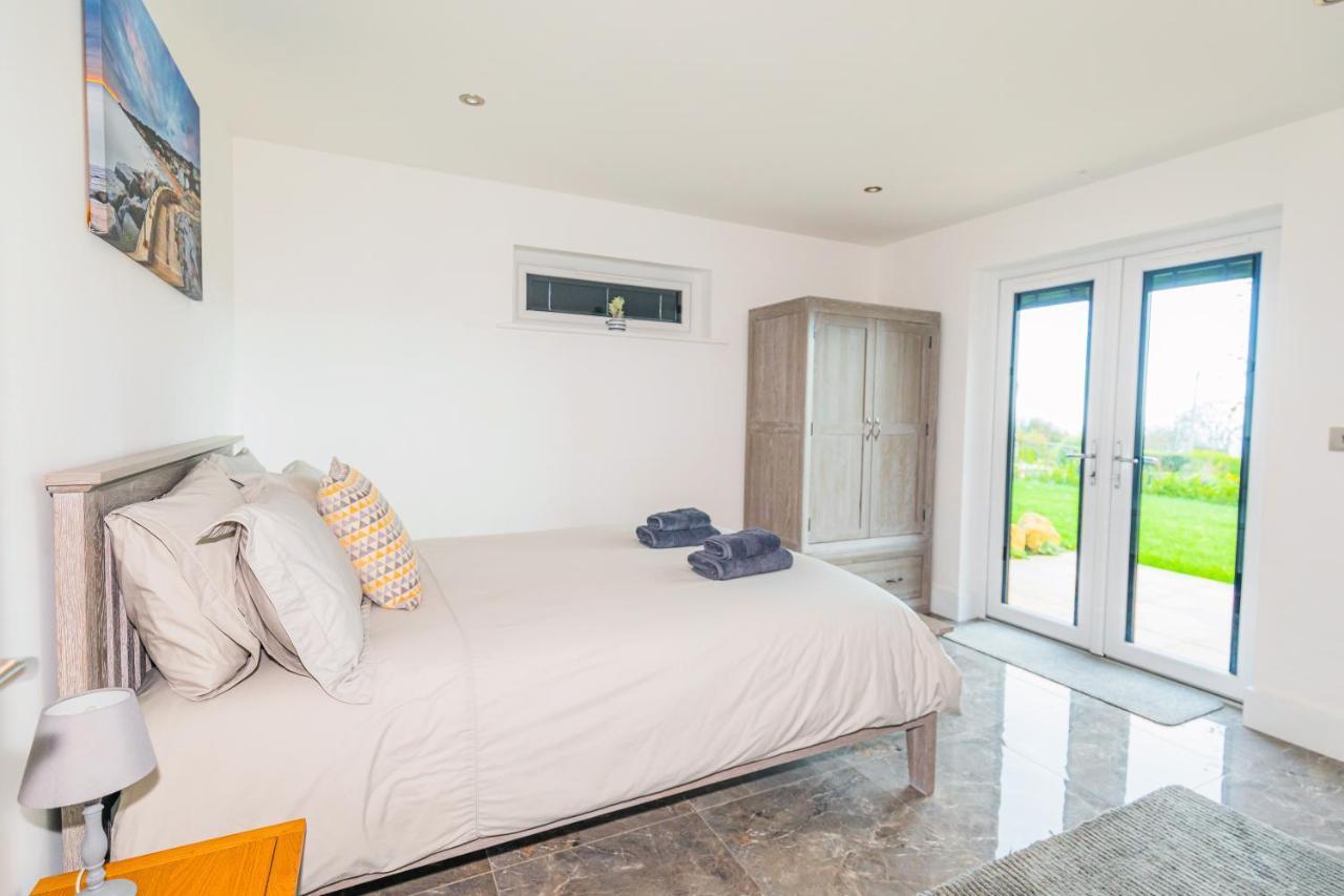 Pure Relaxation At It's Finest, Offering Moments Of Harmony And Tranquillity - Sauna & Hot Tub Holiday home Shanklin