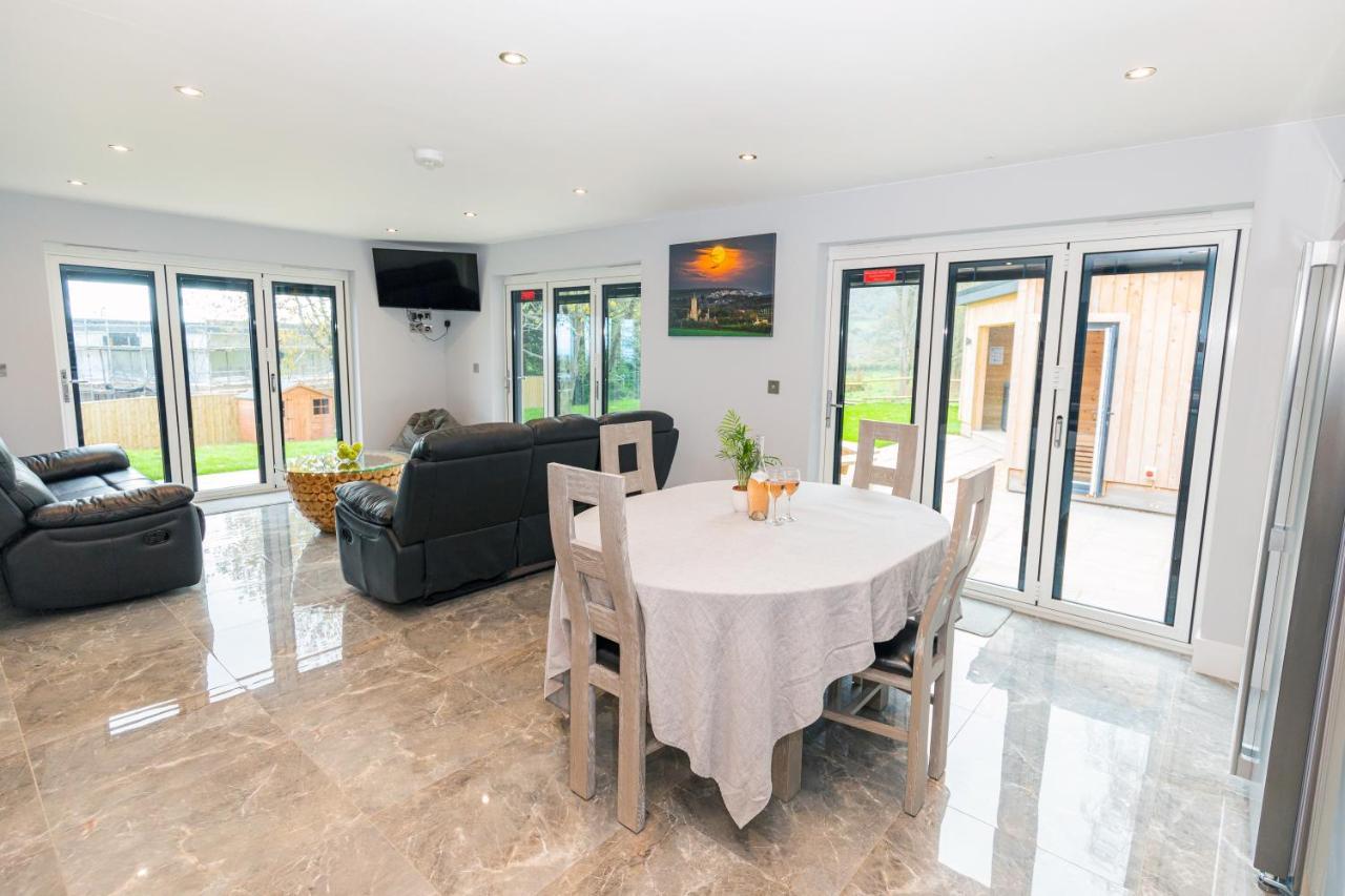 Holiday home Pure Relaxation At It's Finest, Offering Moments Of Harmony And Tranquillity - Sauna & Hot Tub *