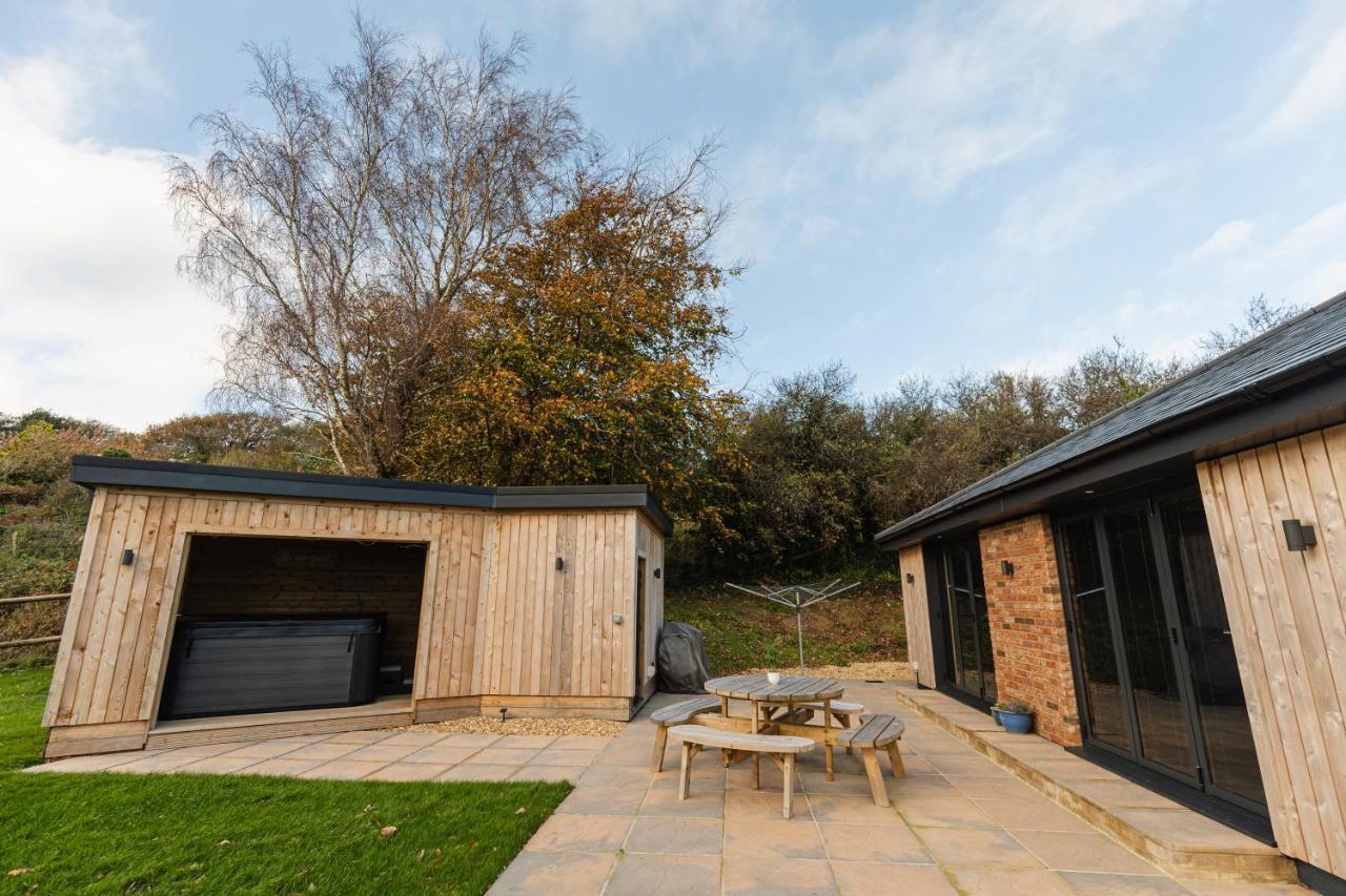Pure Relaxation At It's Finest, Offering Moments Of Harmony And Tranquillity - Sauna & Hot Tub Holiday home